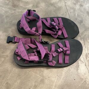 Purple Tevas size 6